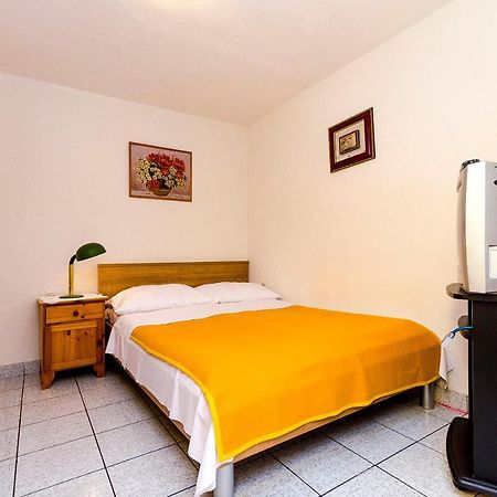 Apartments Marijana Трогир Экстерьер фото