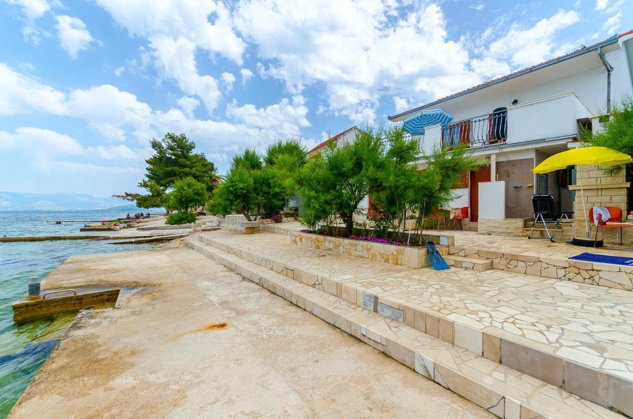 Apartments Marijana Трогир Экстерьер фото
