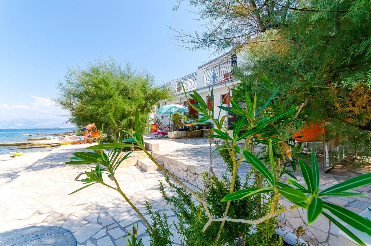 Apartments Marijana Трогир Экстерьер фото