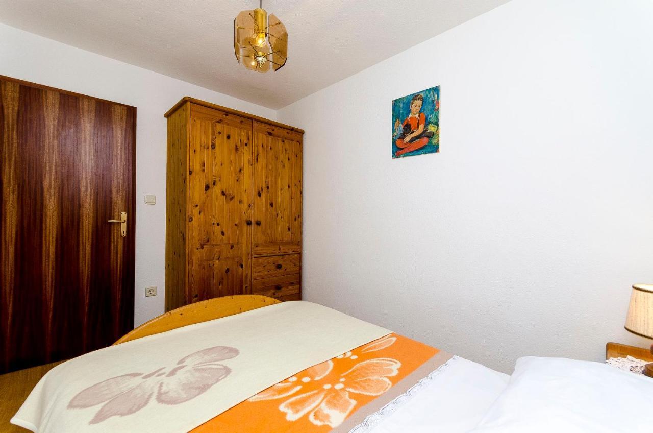 Apartments Marijana Трогир Экстерьер фото