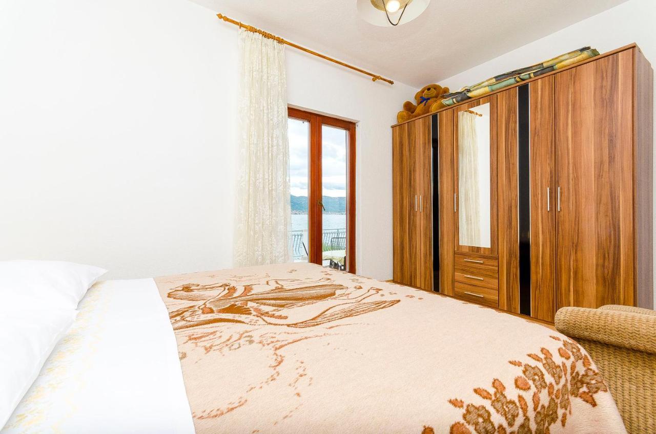 Apartments Marijana Трогир Экстерьер фото
