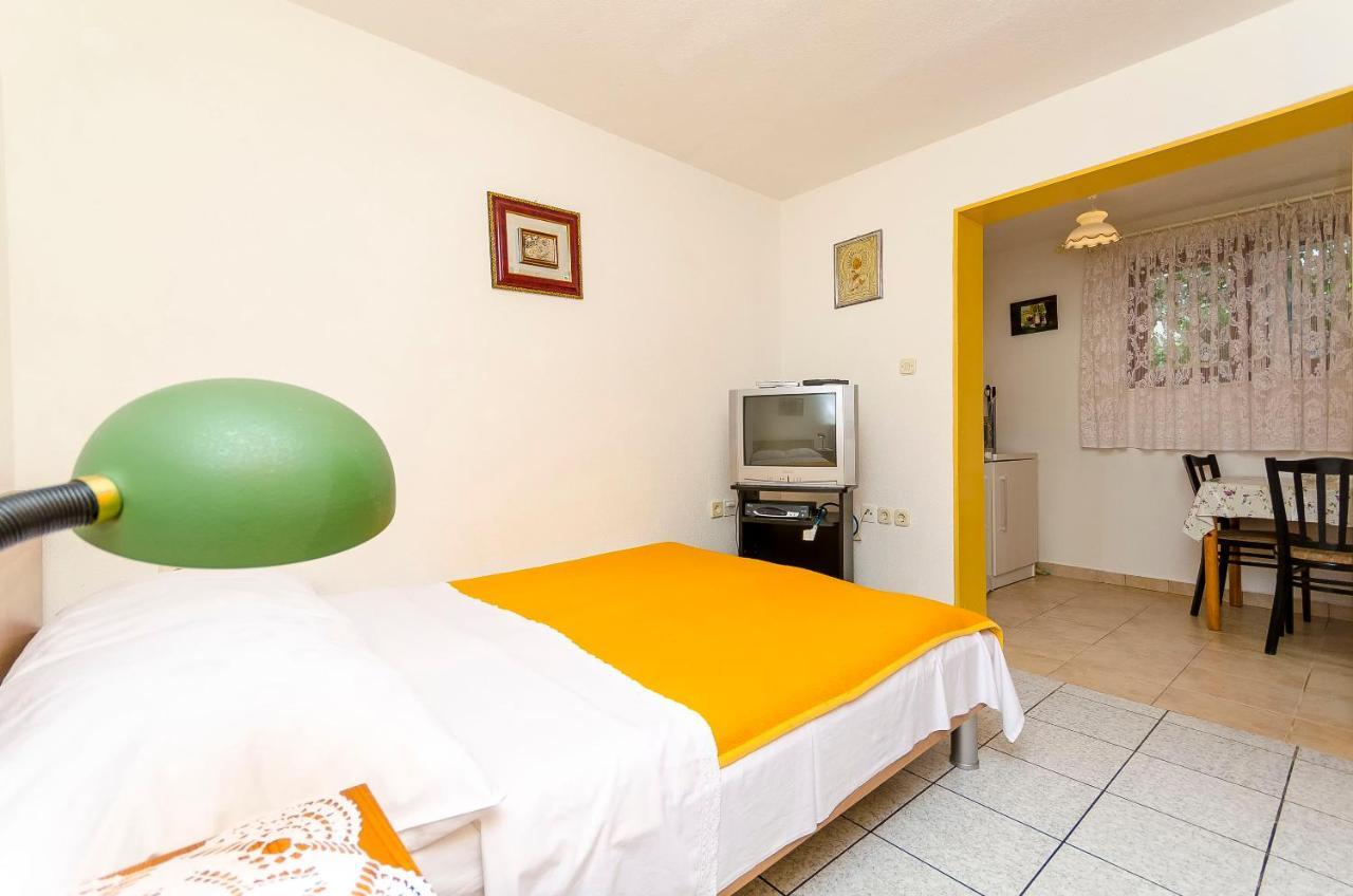 Apartments Marijana Трогир Экстерьер фото