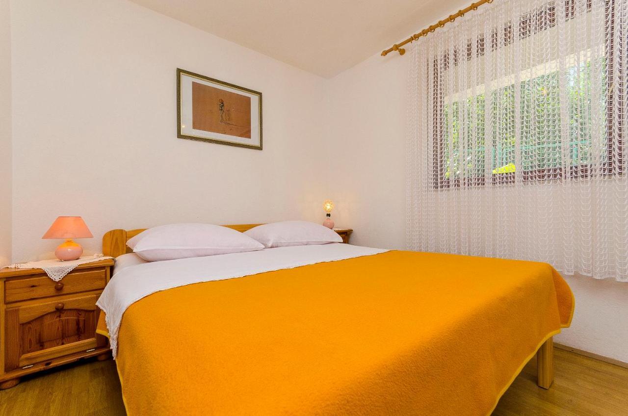 Apartments Marijana Трогир Экстерьер фото